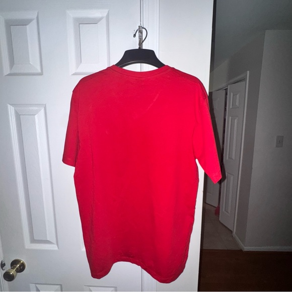 U.S. Polo Assn. Men’s Medium Red Solid V-Neck T-Shirt NWT Short Sleeve Cotton - Picture 2 of 8